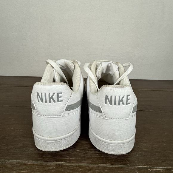 Nike White and Gray Sneakers - Picture 3 of 7